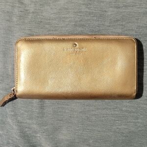 Kate Spade Women's Wallet Lacey Cameron Street Gold Zip Wallet Pre-owned.